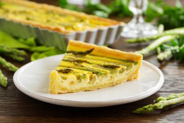 Tarte aux asperges vertes et gruyère