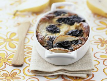Clafoutis pomme, poire et pruneaux