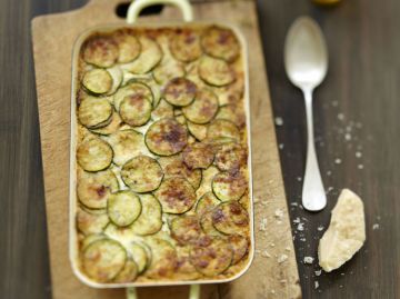 Gratin de courgettes aux carottes et aux lardons