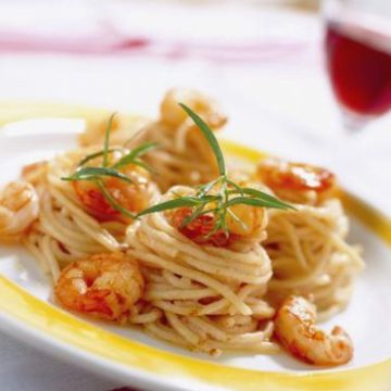 Pâtes au tarama et aux crevettes sautées