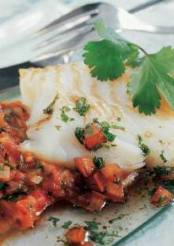 Filet de cabillaud, concassée de tomates à la coriandre