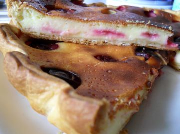 Tarte au fromage blanc et prunes rouges