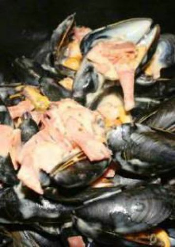 Moules au parfum basque