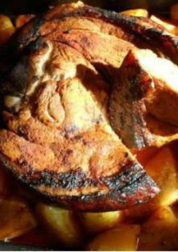 Rouelle de jambon au paprika sur lit de pommes de terre