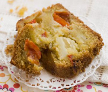 Cake pistou, mozzarella et tomates cerises