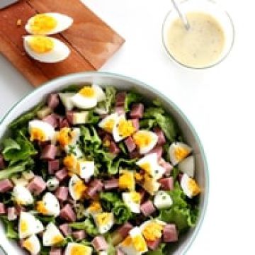 Salade du Chef au jambon, oeuf et gruyère