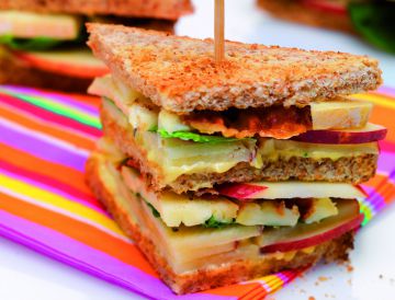 Club sandwich reblochon, pomme, bacon