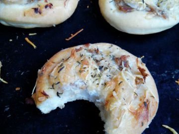 Mini pizza thon et chèvre