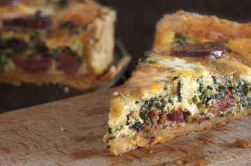 Quiche aux saucisses et épinards
